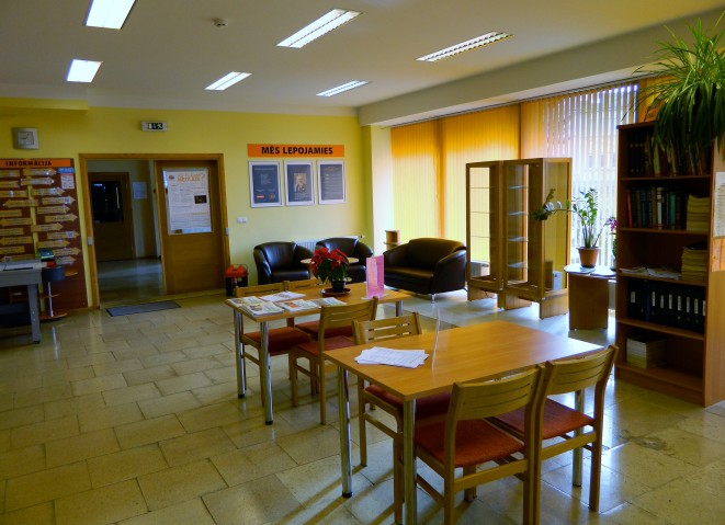 Kursīšu bibliotēka